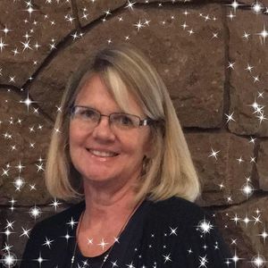 Meet your Posher, Mimi wahlers